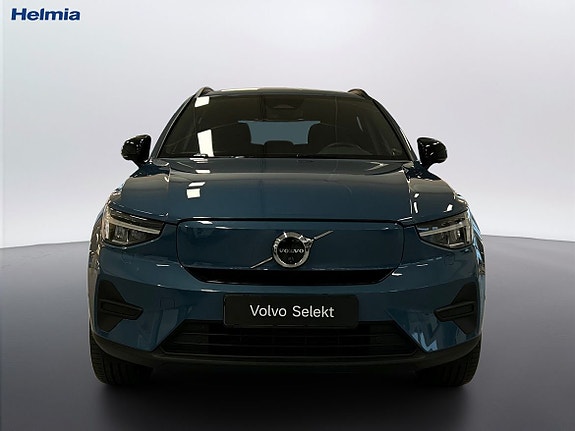 Volvo EX40 4 of 13