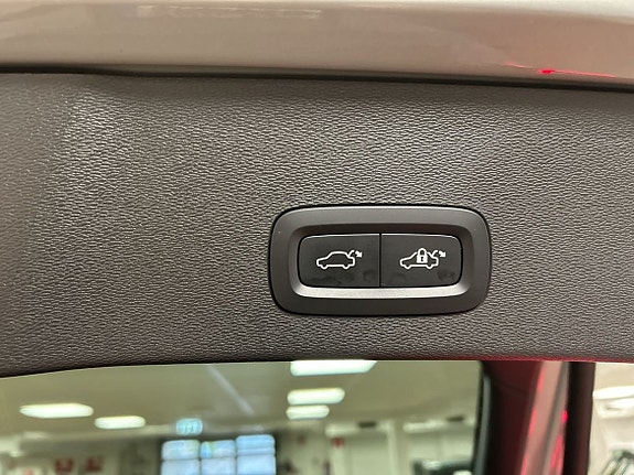 Volvo EC40 10 of 17