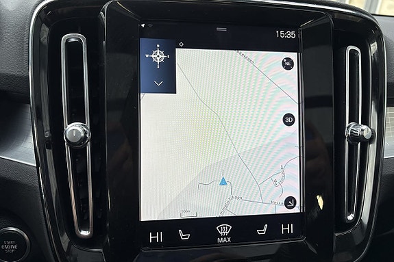 Volvo XC40 19 of 28