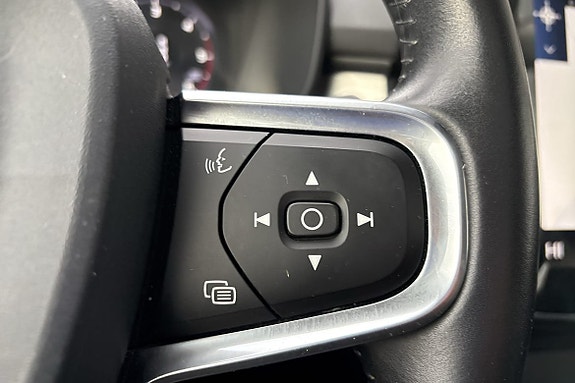 Volvo XC40 22 of 28