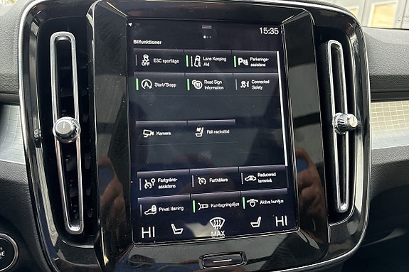 Volvo XC40 25 of 28