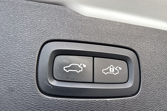 Volvo V60 14 of 23