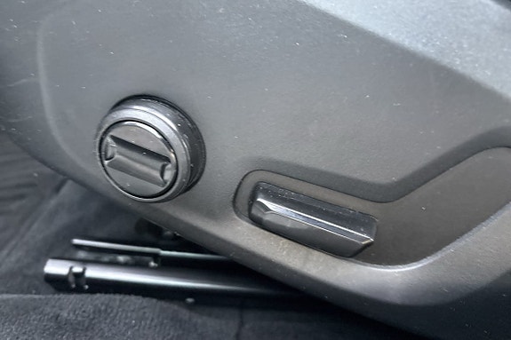 Volvo V60 16 of 23