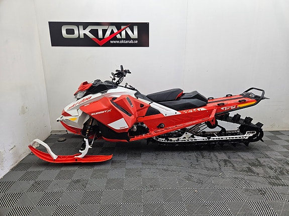 Ski-doo Summit EXPERT 154 850 5 of 6