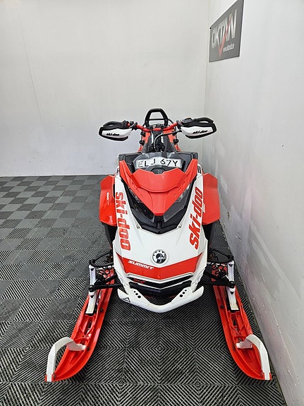 Ski-doo Summit EXPERT 154 850 2 of 6