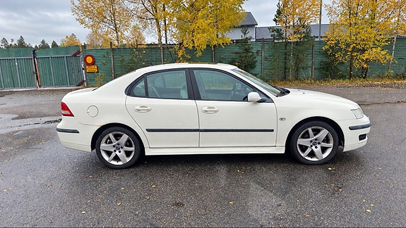 Saab 9-3 5 of 10