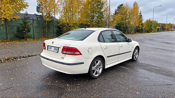 Saab 9-3 7 of 10