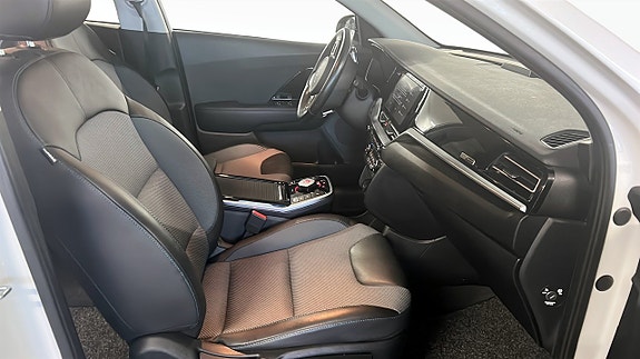 Kia Niro 3 of 9