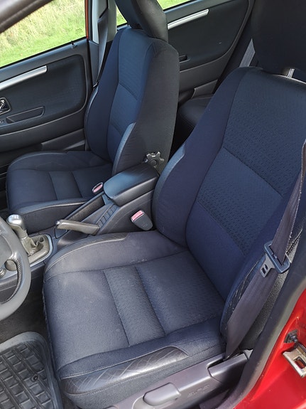 Volvo V40 5 of 6