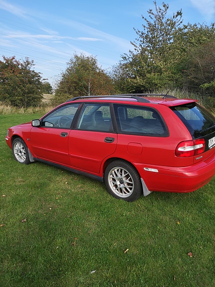 Volvo V40 6 of 6