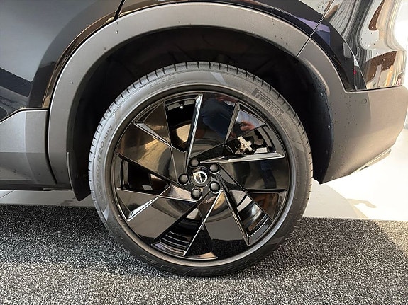 Volvo EX40 20 of 25