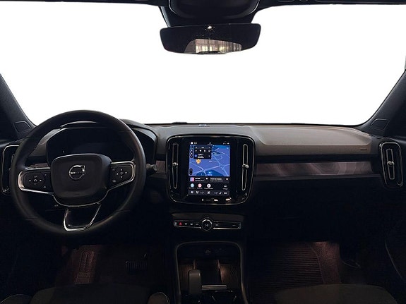 Volvo EX40 14 of 25