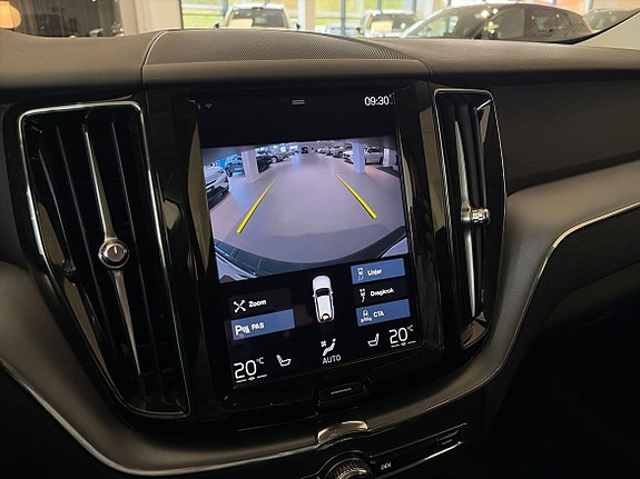 Volvo XC60 14 of 18