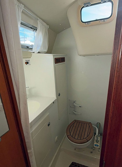 Hallberg-Rassy 342 23 of 24