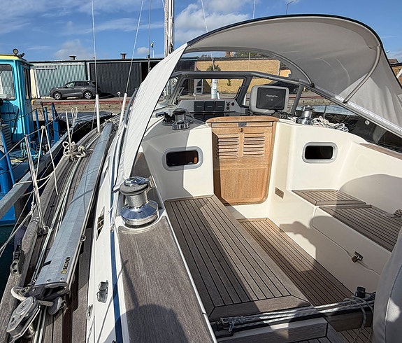 Hallberg-Rassy 342 5 of 24