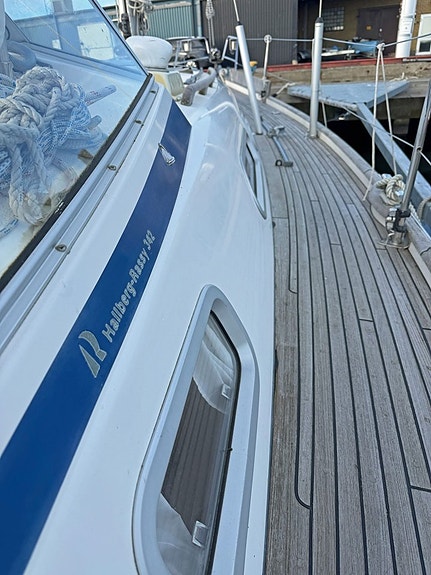 Hallberg-Rassy 342 8 of 24