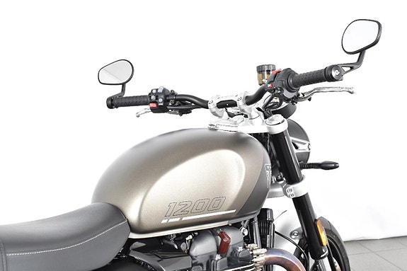 Triumph Speed Twin 1200 ABS Mycket fint skick 15 of 18