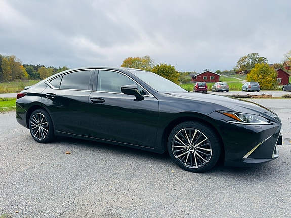 Lexus ES300h 4 of 7