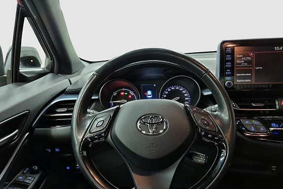 Toyota C-HR 10 of 11