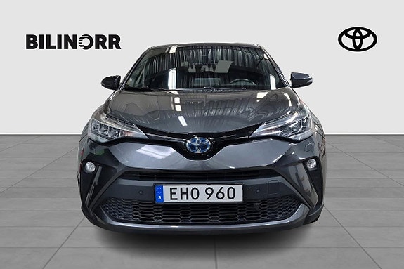 Toyota C-HR 5 of 11