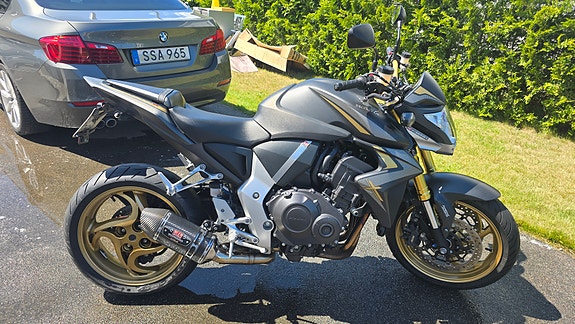Honda CB1000R 2 of 11