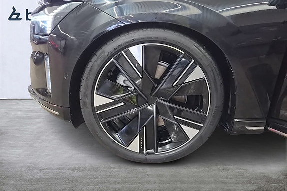 Volvo ES90 12 of 23