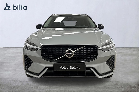 Volvo XC60 2 of 30