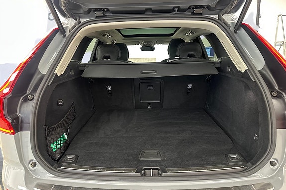 Volvo XC60 27 of 30