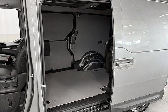 Kia PV5 9 of 16