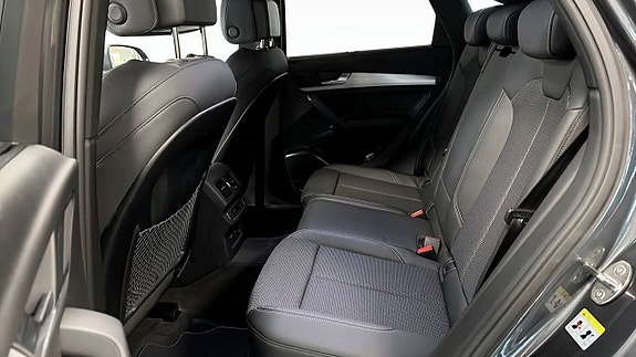Audi Q5 11 of 16