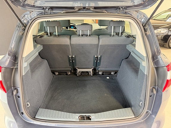 Ford C-Max 9 of 21
