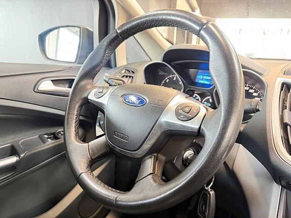 Ford C-Max 18 of 21
