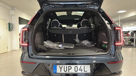 Volvo EX90 14 of 18