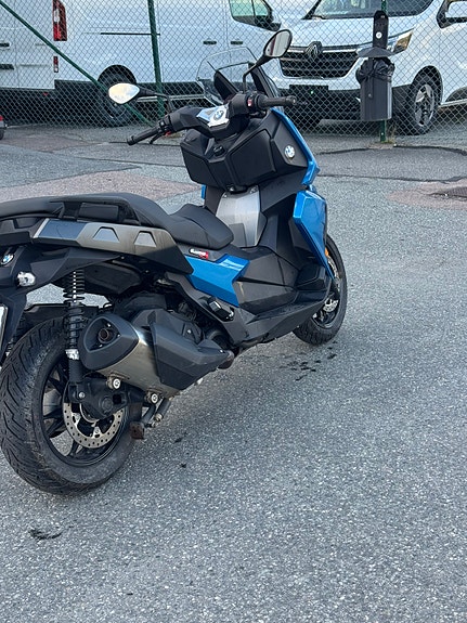 BMW C 400 X 2 of 7