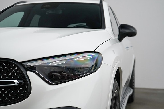 Mercedes-Benz GLC400 e 22 of 23