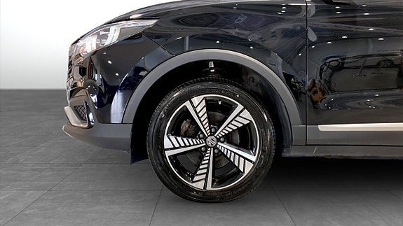 MG ZS EV 9 of 15