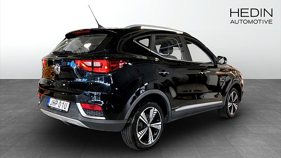 MG ZS EV 2 of 15