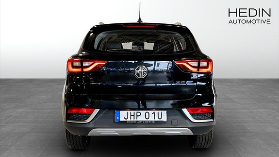 MG ZS EV 7 of 15