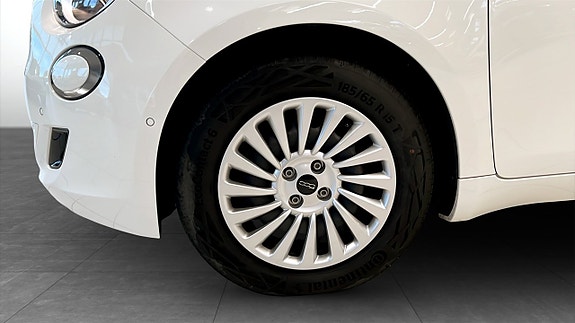 Fiat 500e 9 of 10