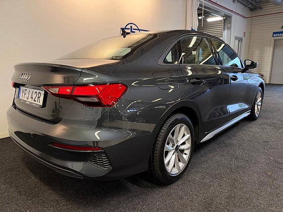 Audi A3 3 of 19