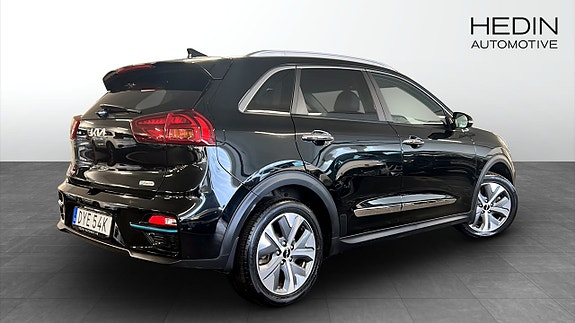 Kia e-Niro 2 of 9