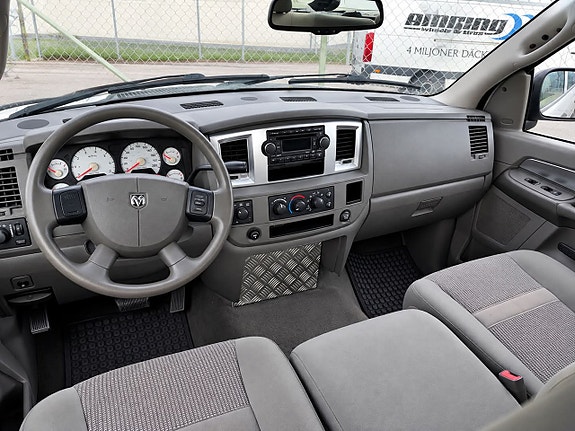 Dodge RAM 2500 6 of 8
