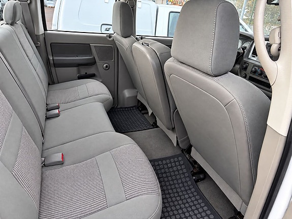 Dodge RAM 2500 7 of 8