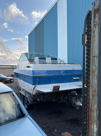 Sea ray seville midcabin 21fot 3 of 3