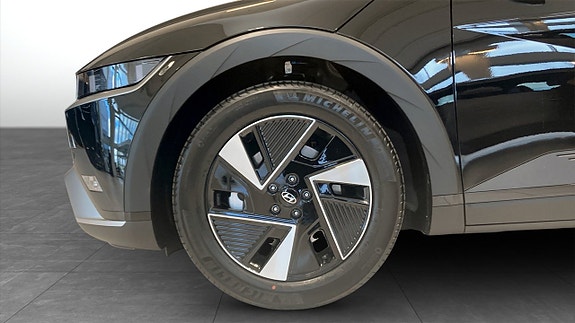 Hyundai Ioniq 5 9 of 12