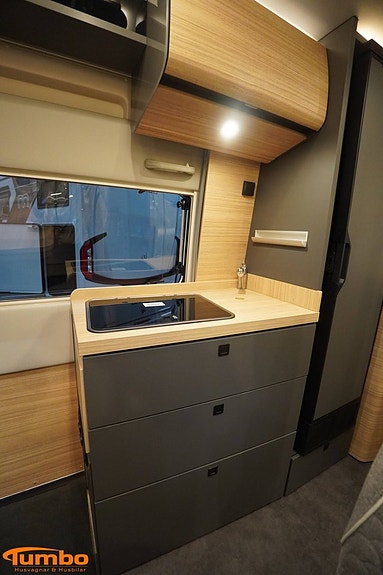 Malibu 640 LE GT Skyview, Stor kyl, Dieselpanna, 4000kg 7 of 19