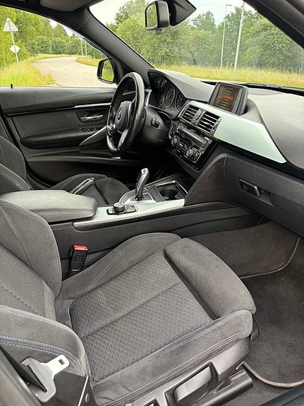 BMW 320d 5 of 7