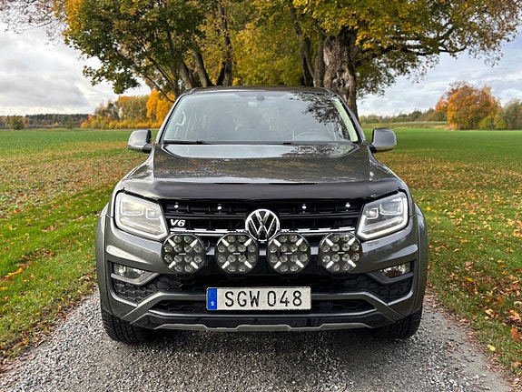 Volkswagen Amarok 2 of 11