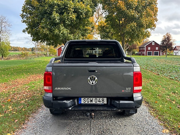 Volkswagen Amarok 6 of 11