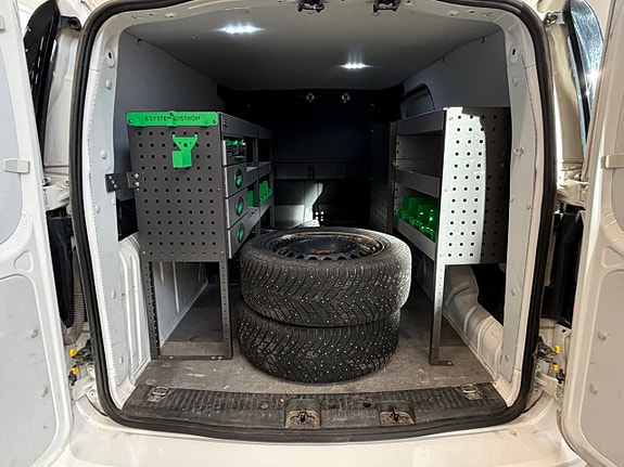 Volkswagen Caddy Maxi 7 of 18